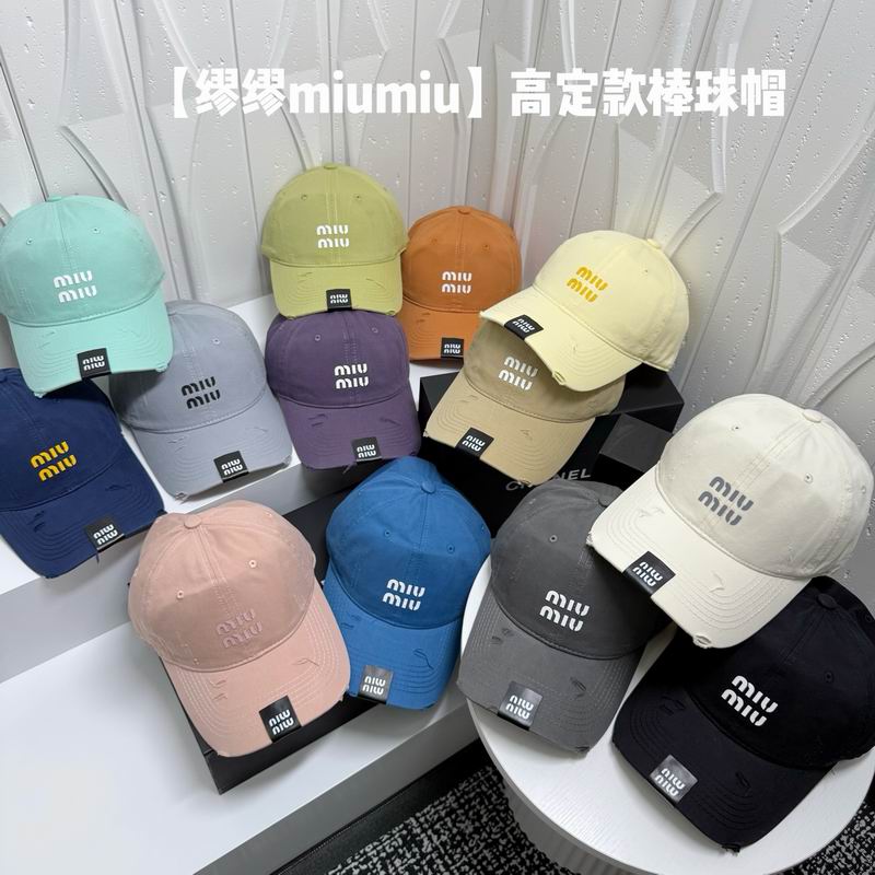 Miumiu cap dx69